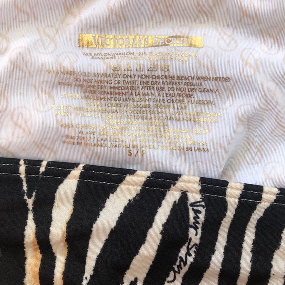 Victoria’s Secret Very Sexy Maldives Twist Front Demi Halter Bikini - Picture 8 of 16